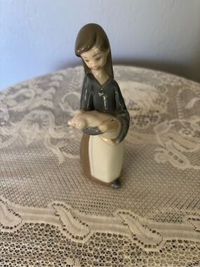 Lladro Ceramic Girl Figurine in Gray, Cream and Brown